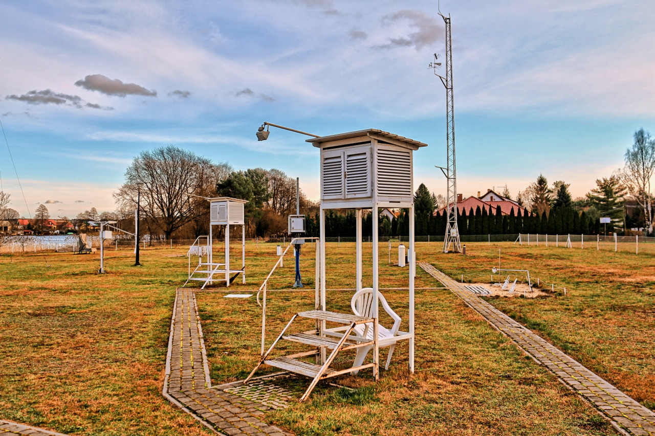 Tak wygląda właściwa stacja meteorologiczna; © Marek Argent CC BY-SA 4.0